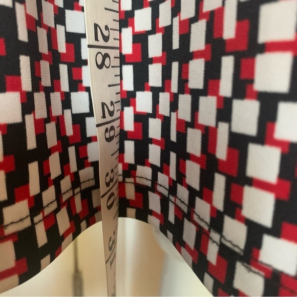 Red/Black/White Checked Knee Length DKNY Shift Dress, size S - Picture 3 of 8